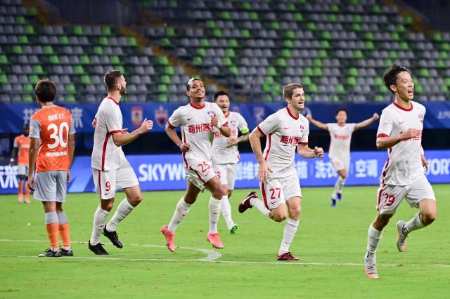 开云中国-开放球迷赛区有效益 “足球之乡”梅州或可大胆尝试